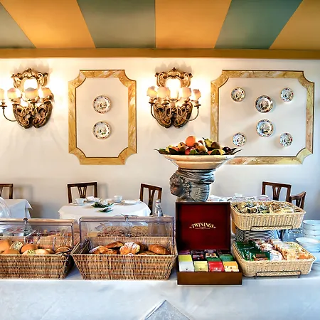 Santa Caterina Hotel