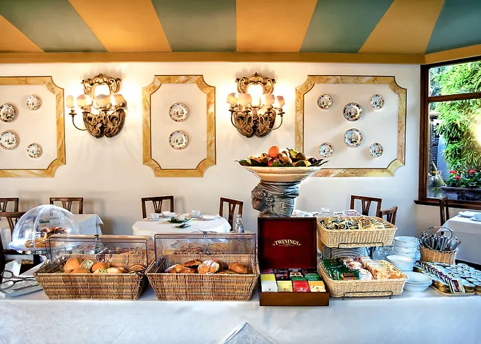 Santa Caterina Hotel