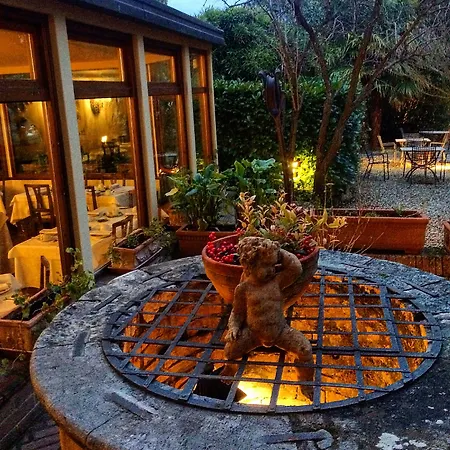 Santa Caterina فندق 3*
